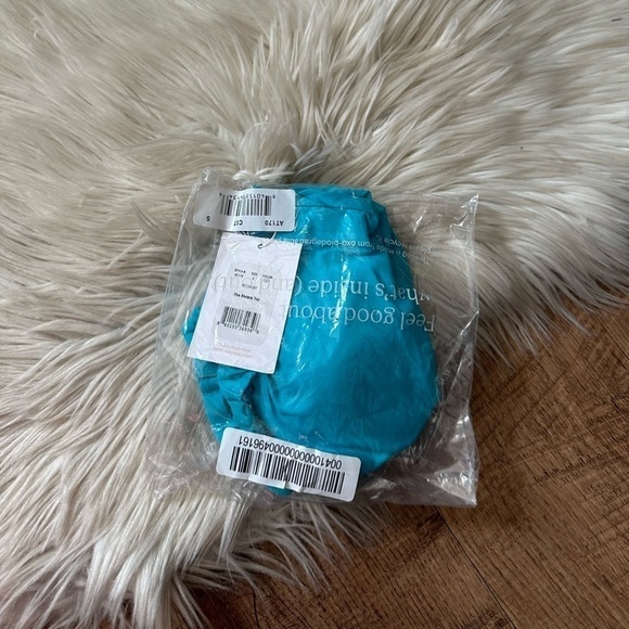 ANDIE The Riviera Top - Picture 3 of 4